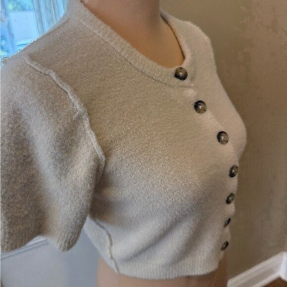 Aritzia Cream Short Sleeve Cardigan - Picture 7 of 14